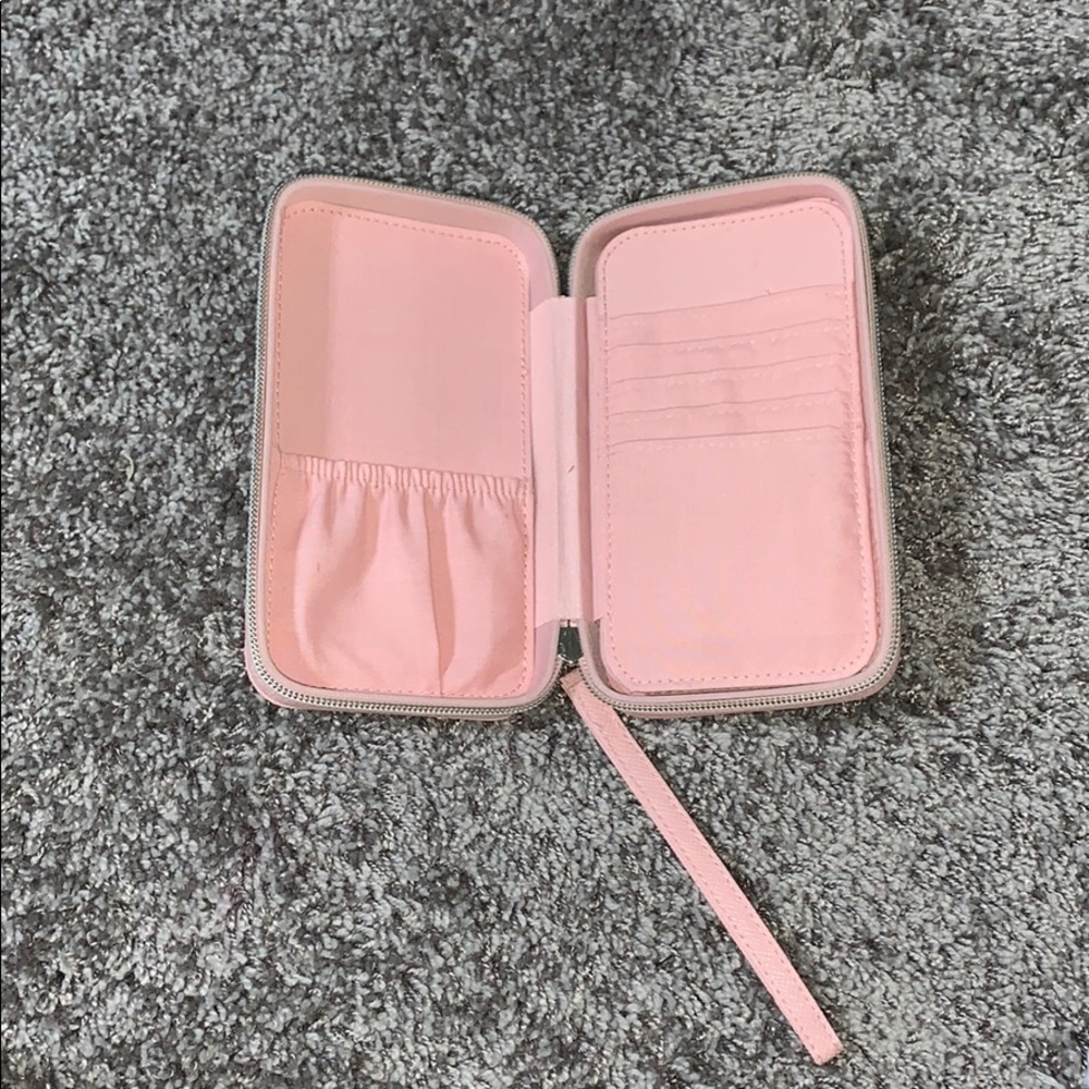 Makeup bag